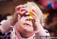 How to Teach Money to Kids Ages 0 to 6