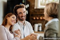 Put Investment Income Before Price Growth When Buying Stocks