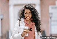 How to Save and Manage Money Without a Budget