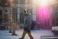 Canadians Abroad: Should You Invest in Foreign ETFs?
