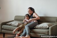 Pay Off Debt While Saving for Retirement: Smart Strategies
