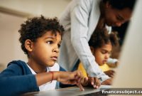 How to invest your RESP and reduce risk as college nears
