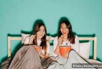 25 Low-Cost and Free Ways to Hang Out with Friends