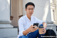 How Young Investors Can Navigate Stock Market Volatility