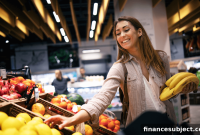 Which Credit Card Gives the Most Cash Back on Groceries in 2026?