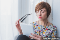 Spot Romance Scams: Canadian Guide to Relationship Fraud