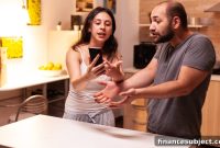 Survey: Canadians Reconsider Relationships Over Money